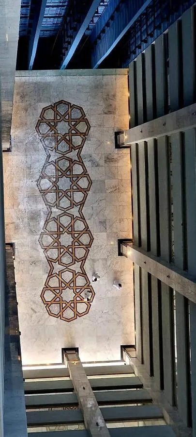 Otel فندق برادايس العالمية توصيل للحرم