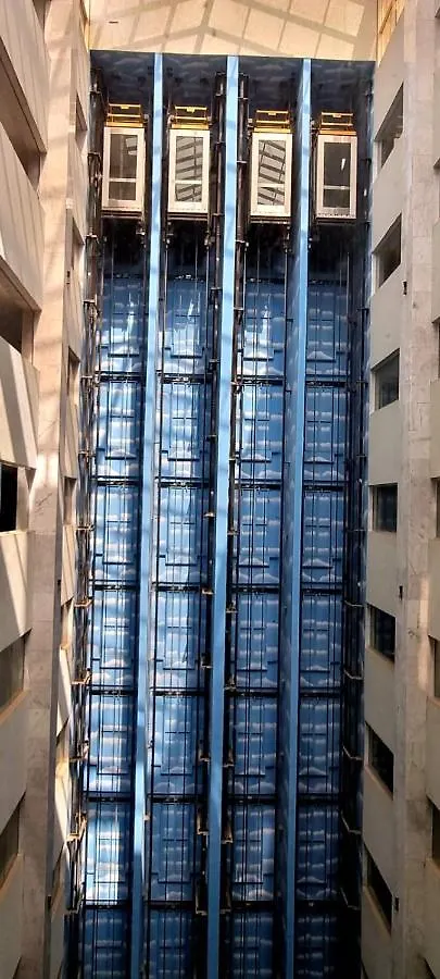 Hotel فندق برادايس العالمية توصيل للحرم